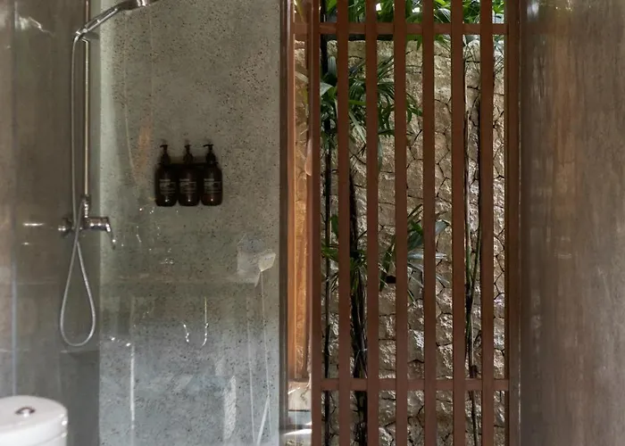 Villa Masa Kini 3 Bedroom Family Friendly With Pool Walking Distance To
